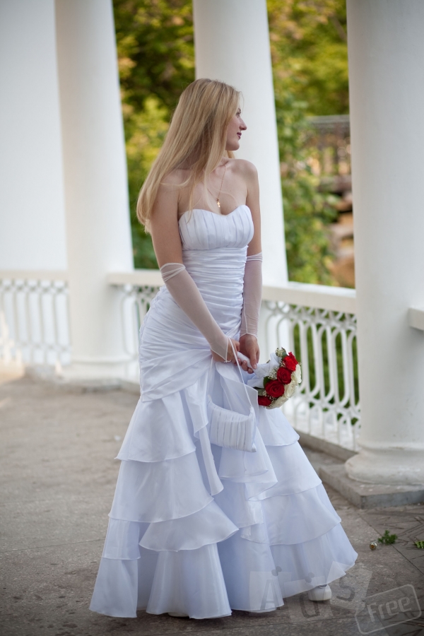 Красивое и удобное свадебное платье