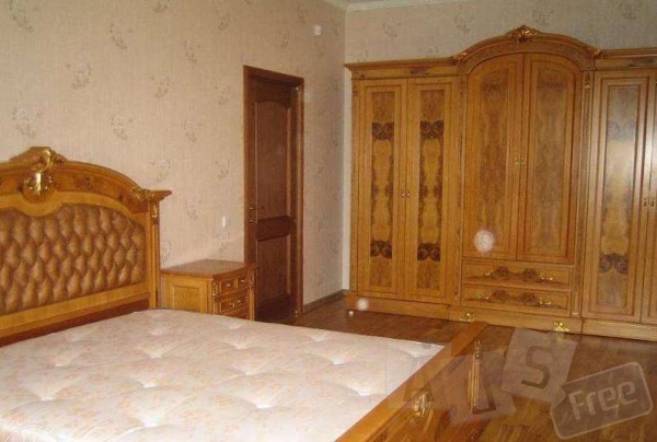 Продается замечательный дом в Киеве недо