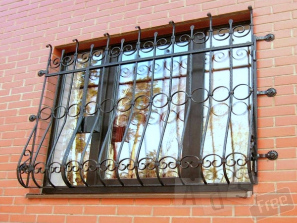 Решетки на окна и балконы