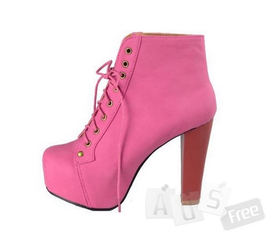 Розовые ботинки
