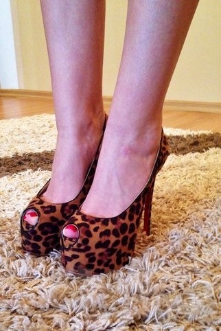 Новые туфли Christian Louboutin (леопардовые)