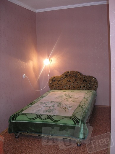 Сдам 1 комнатную квартиру посуточно Днепропетровск  Красный Камень